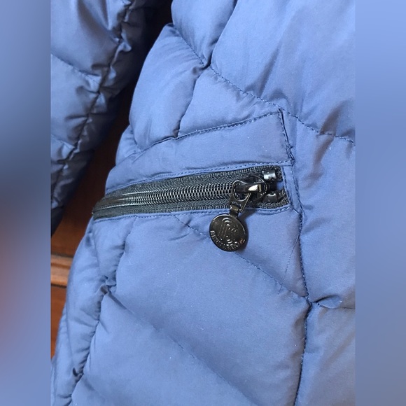 Bernardo Winter Coat. - Picture 6 of 13